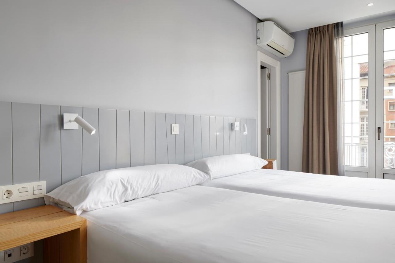 Hotel Avenida بنبلونة المظهر الخارجي الصورة